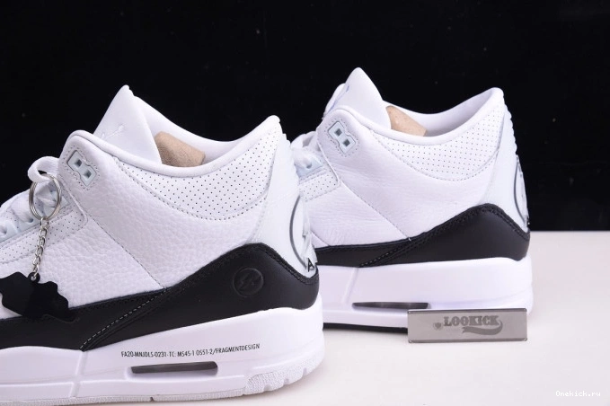 One Kick 3 FRAGMENT JORDAN AIR DA3595-100 0818